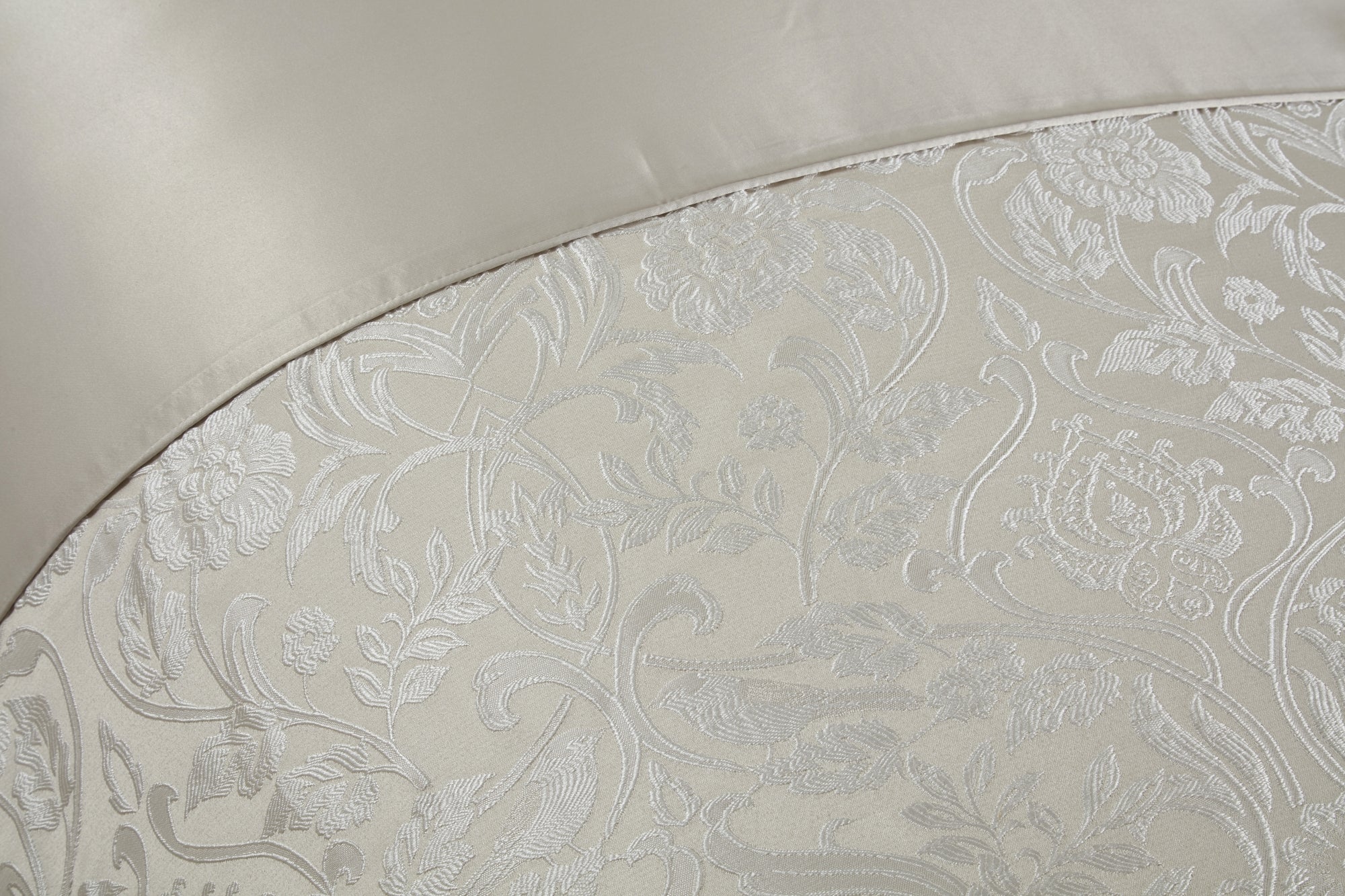 Eden - Embellished Jacquard Duvet Set in Cream - Image 3