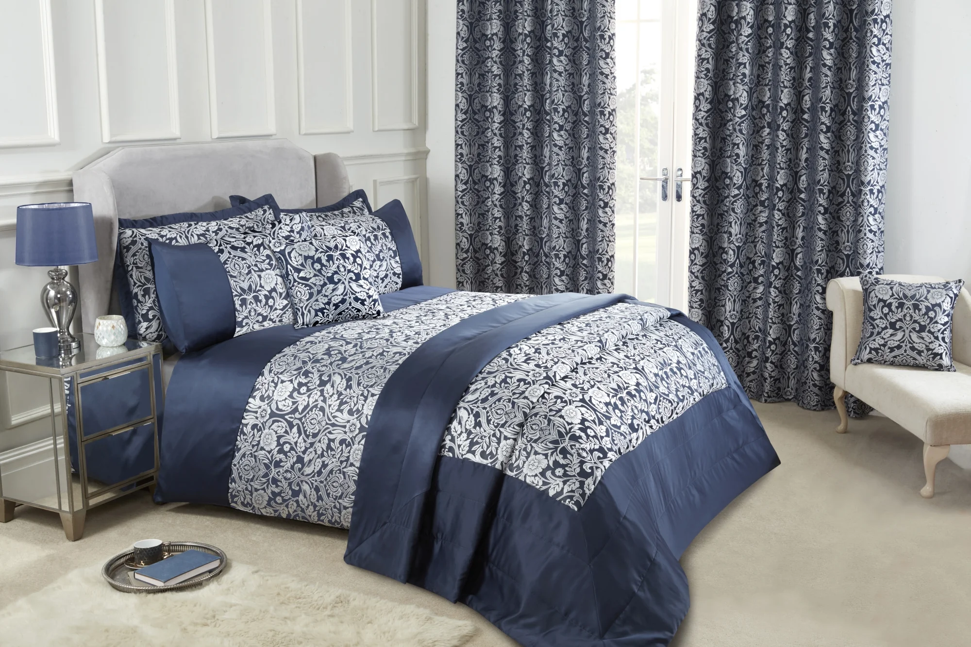 Eden - Embellished Jacquard Duvet Set in Navy - Image 5