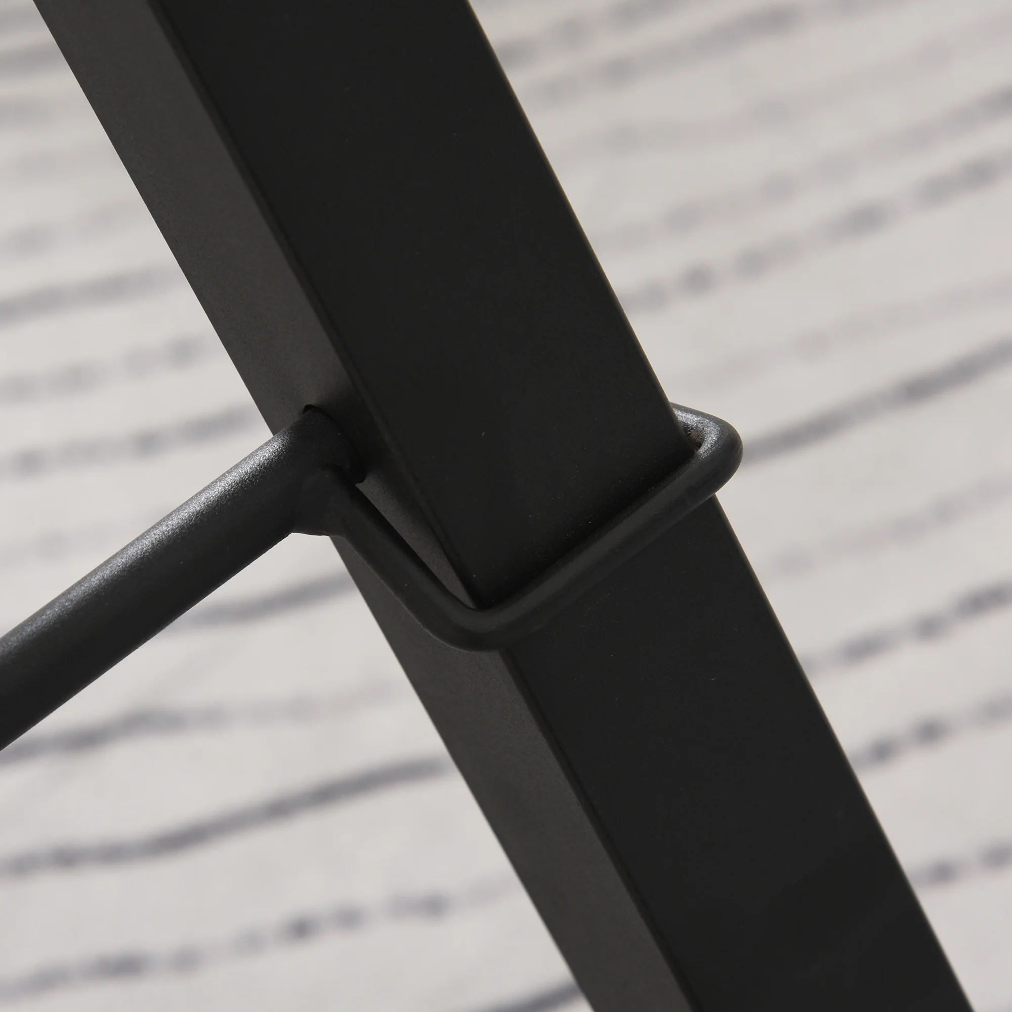 HOMCOM Adjustable Gravity Inversion Table With Safety Belt, Blue - Image 9