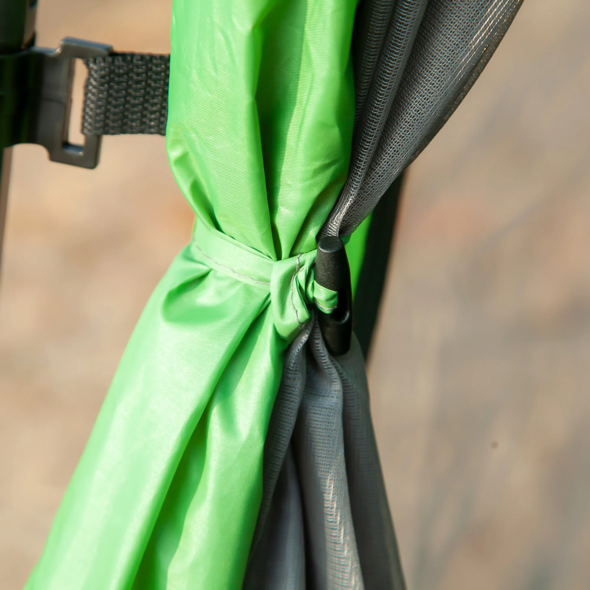 Outsunny 6 Person Pop Up Camping Tent, 2-Tier Design Backpacking Tent with 4 Windows 2 Doors Portable Carry Bag for Fishing Hiking, Green - Image 8