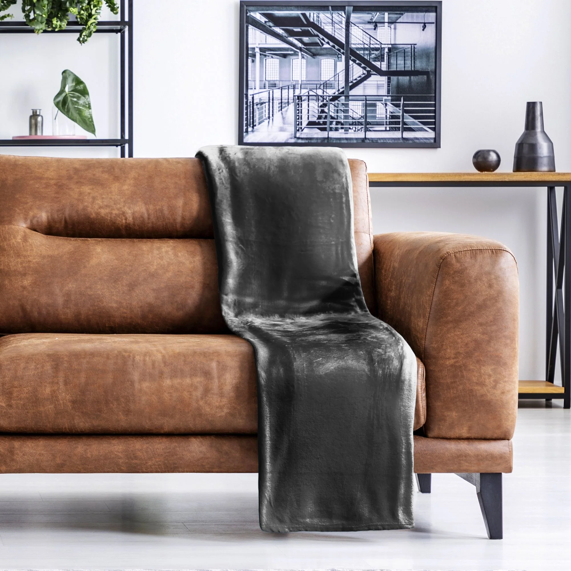 Snug Flannel Fleece Blanket Super Soft Throw in Charcoal - Image 7