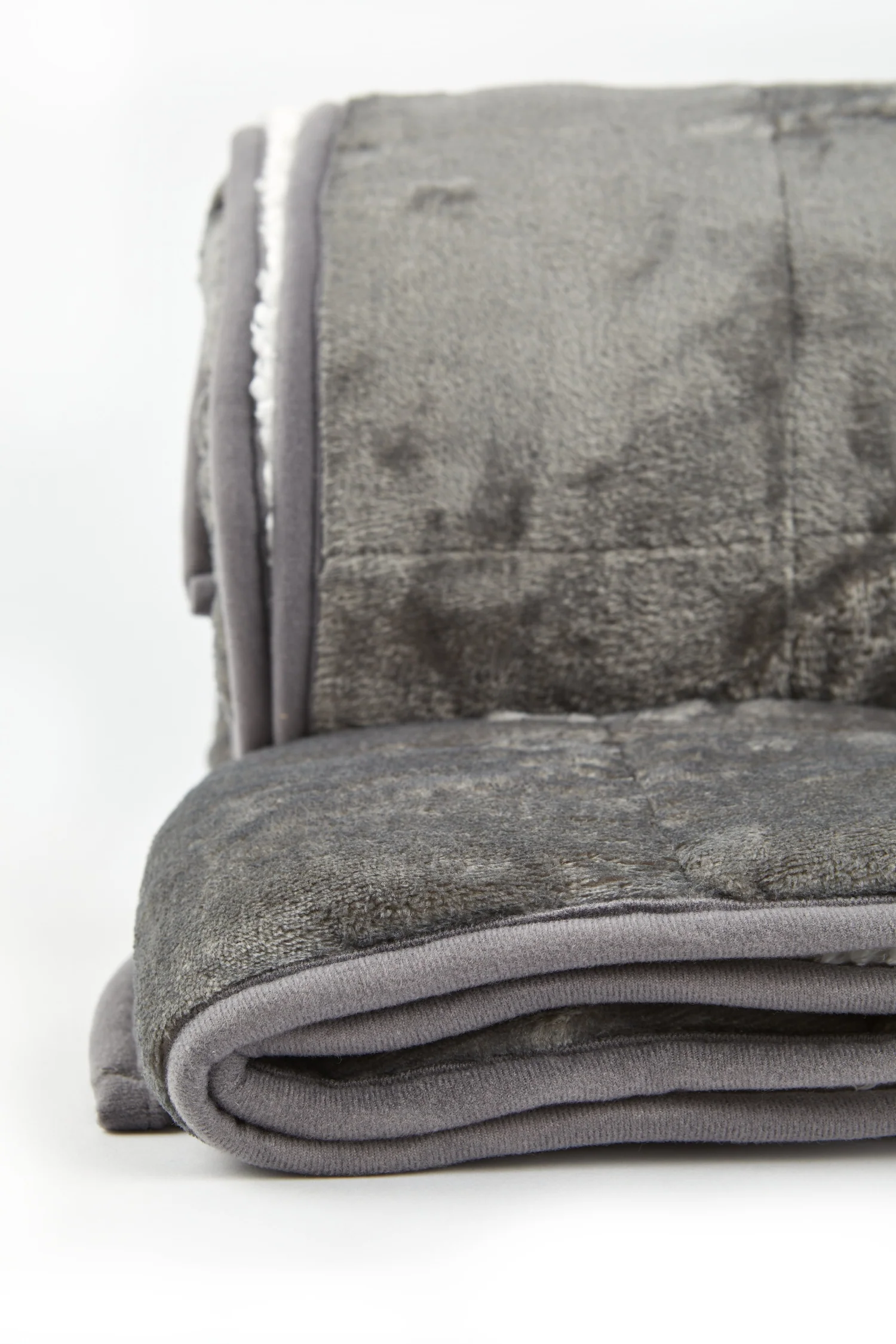 Weighted Sherpa Blanket in Grey - Image 7